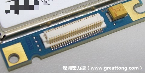 PCBA大講堂：板對板連接器下面裸銅設(shè)計，造成模組功能不良