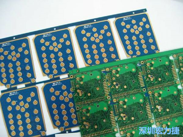 PBC與HDI等硬質(zhì)載板因應(yīng)不同構(gòu)型的結(jié)構(gòu)組裝需求，能做的彈性設(shè)計有限，必須搭配FPC軟板進行整合設(shè)計。