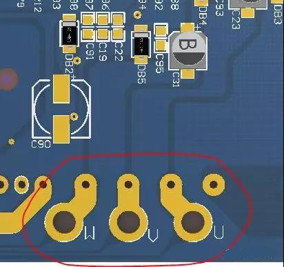 PCB設(shè)計(jì)不僅可以將PCB實(shí)現(xiàn)為即插即用的插件，而且可以增加焊料的厚度以達(dá)到過大電流的目的。